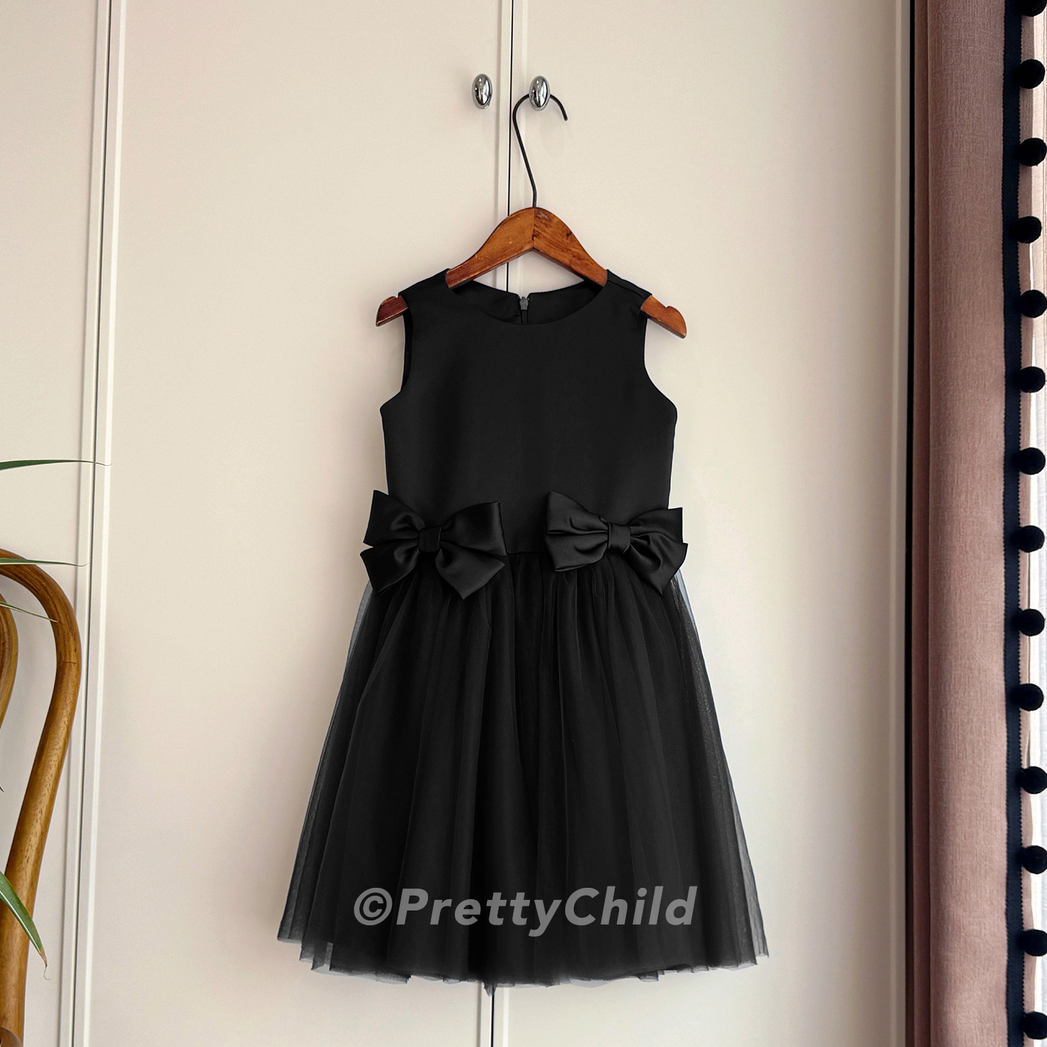 女童小提琴演奏高端黑色公主裙