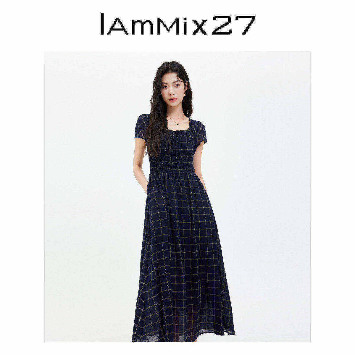 IAmMIX27夏季方领连衣裙女短袖高腰显瘦简约复古学院风格子长裙女 - 实物图