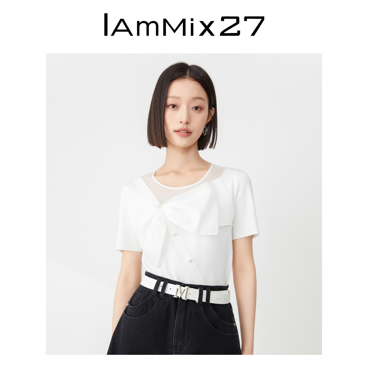 IAmMIX27白色圆领套头衫女减龄大蝴蝶结点缀斜裁拼接短袖针织衫女
