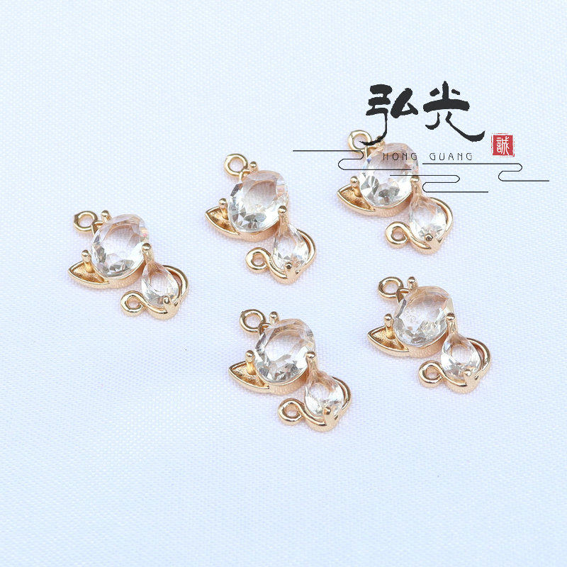 保色铜电镀包边镶嵌稀土玻璃小猫吊坠 diy项链手链耳环耳坠挂件