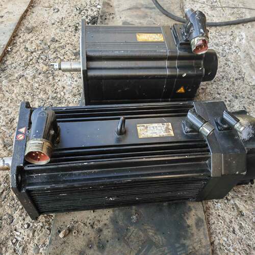 议价伦茨伺服电机 MCS19P30-SRSB0-B28N可维修翻新