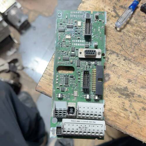 议价丹佛斯变频器主板130B7002 AT/10，件，实物拍可维修