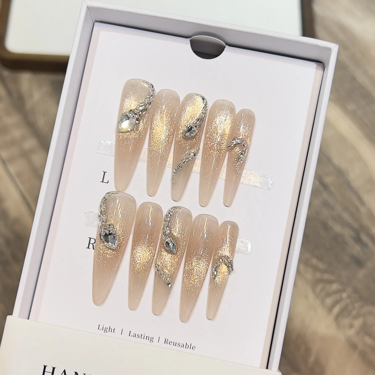 黛瑞森 【鎏金灵蛇】夏季裸色爆闪锆石钻美甲贴手工穿戴甲可拆卸