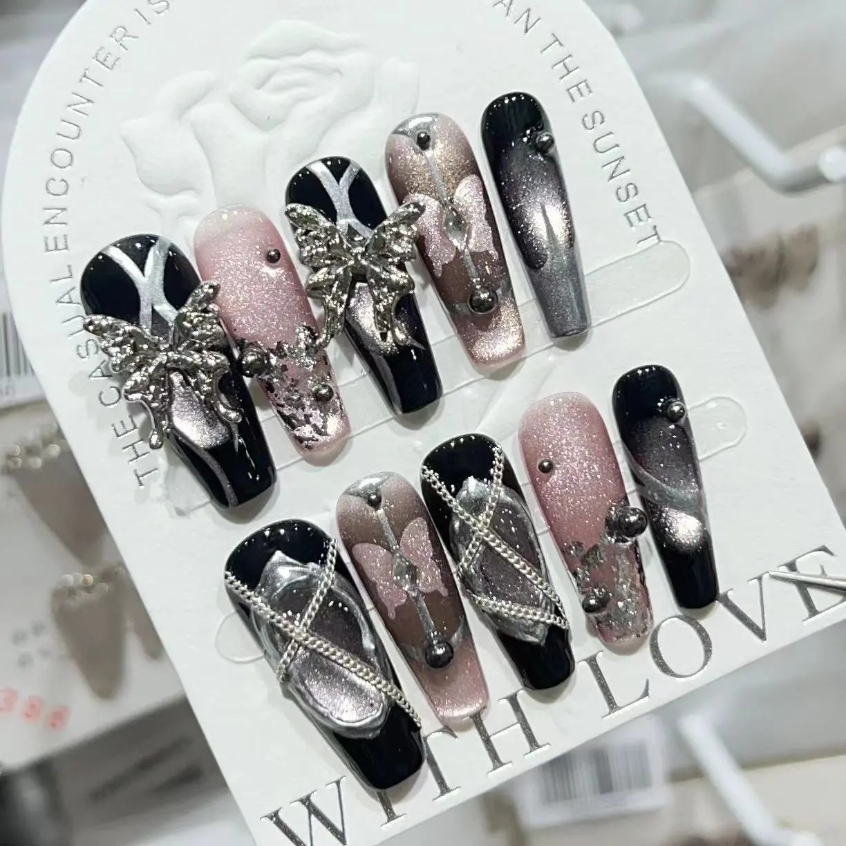 高工穿戴甲灯泡猫眼腮红拍拍胶蝴蝶链条美甲可拆卸假指甲贴片