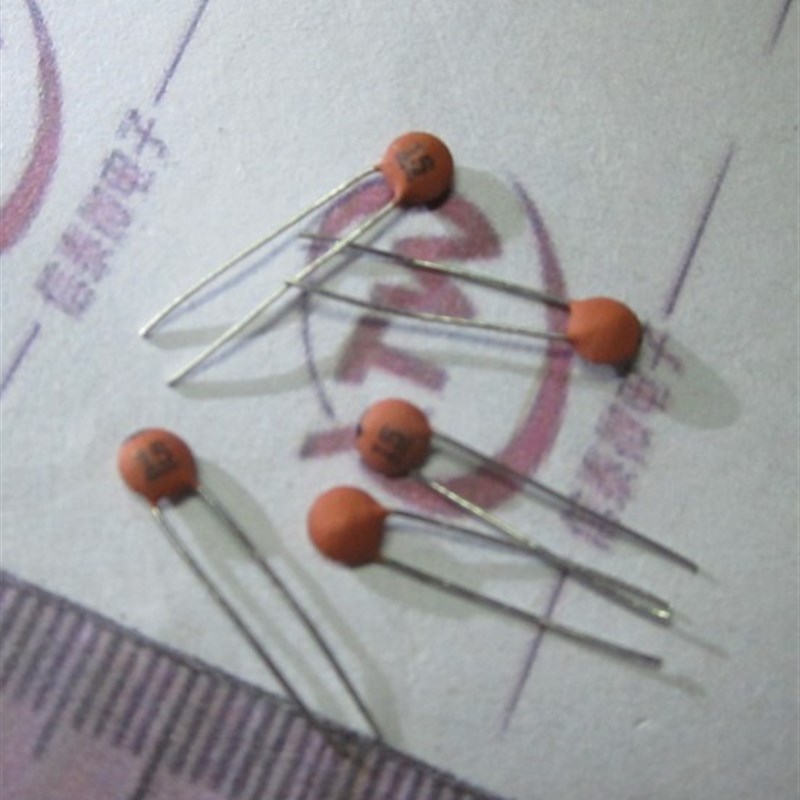 直插瓷片电容104P,0.1UF 100NF 50V,一包1000个,一包12元