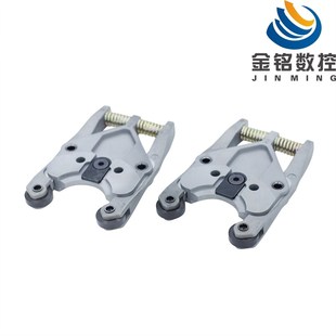 德大刀夹cnc加工中心bt30刀爪台群钻攻机夹臂式机床刀库精密配件