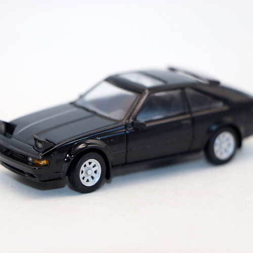 合金车1/64丰田赛利卡汽车模型