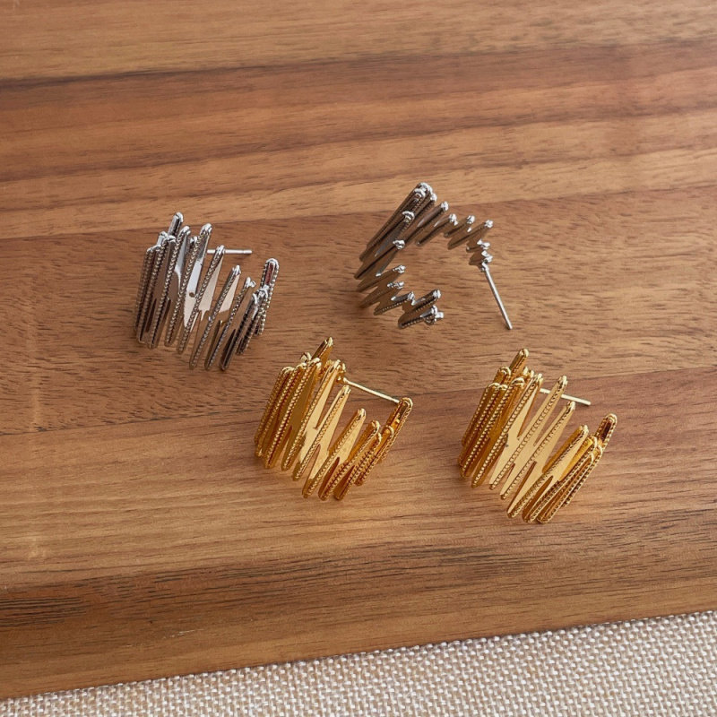 18k真金电镀不规则线条C形耳环女精致时尚轻奢高级感百搭耳钉耳饰,饰品/流行首饰/时尚饰品新,耳环,淘宝优惠券,粉丝福利购,淘宝优惠卷