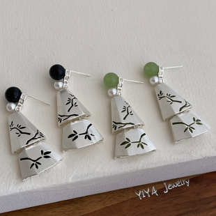 小众时尚设计博主同款新中式国风折枝风铃黑玛瑙夸张耳环高级感女