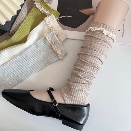 日系甜美白色花边踩脚袜套女春季薄款时髦复古烟灰色堆叠小腿袜套