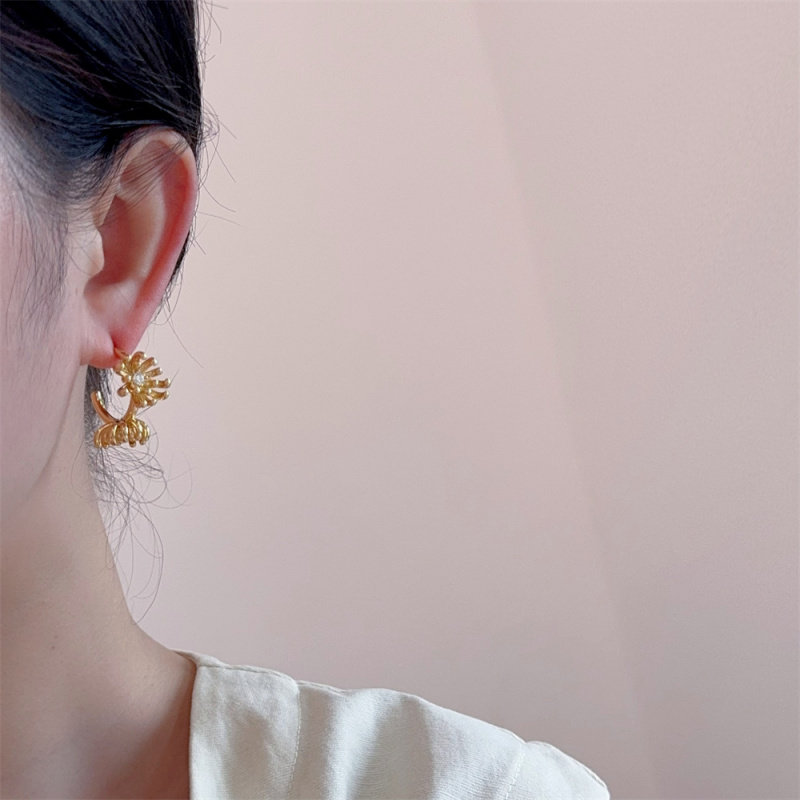 18k真金电镀锆石花朵C形耳环女小众时尚轻奢高级感百搭耳钉耳饰品,饰品/流行首饰/时尚饰品新,耳环,淘宝优惠券,粉丝福利购,淘宝优惠卷