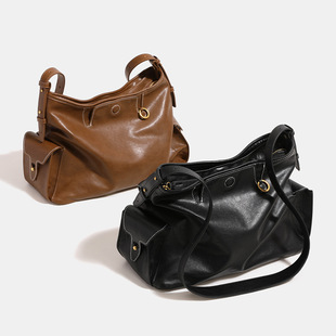 高级感皮质包包女士外出通勤单肩包气质百搭腋下包大容量斜挎包