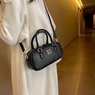冬季洋气手提包保龄球包女包法棍单肩斜挎包时尚小众设计包包女