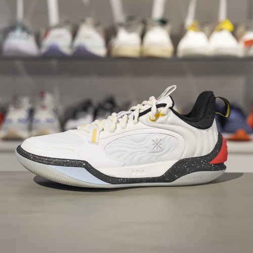 李宁男子缓震回弹低帮篮球鞋