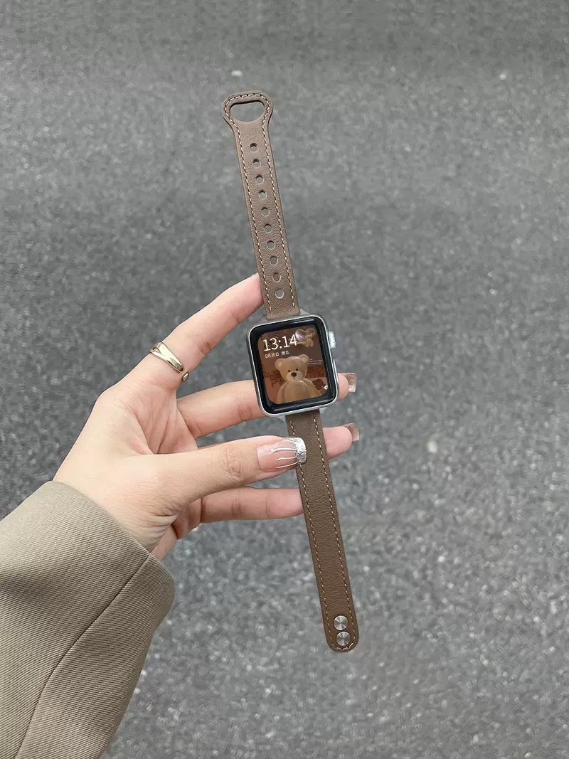 适用苹果iwatch8女款真皮表带