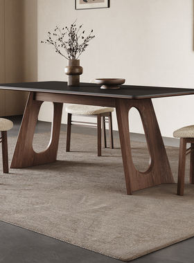 黑色岩板餐桌长方形2025新款家用小户型高端意式轻奢复古实木餐桌