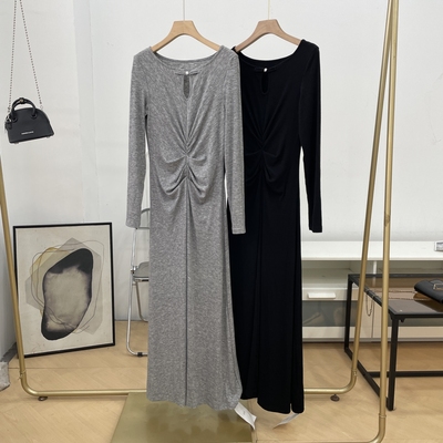 秋装气质黑色长袖针织连衣裙女长裙高级感打底连衣裙K#16