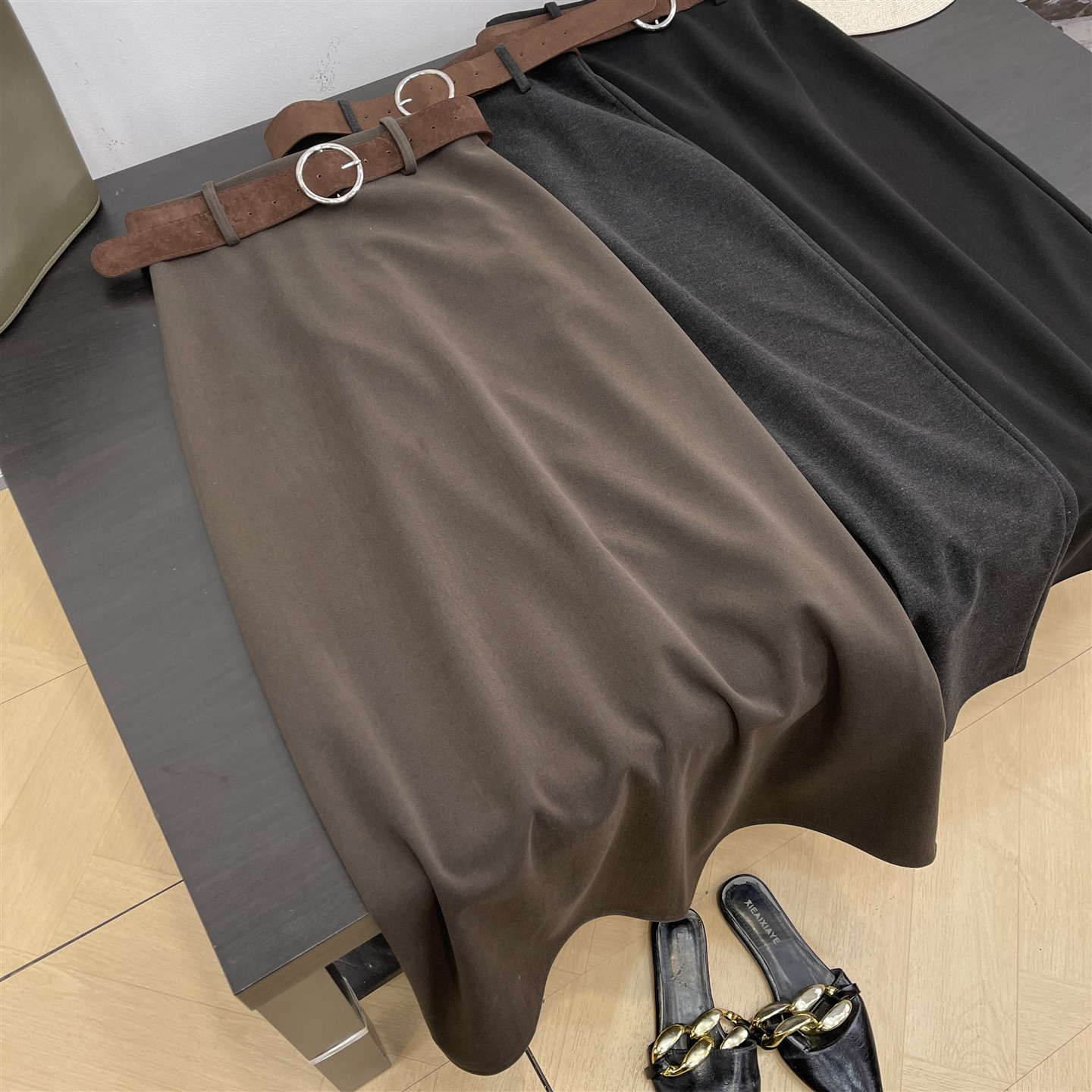 毛呢半身裙女秋冬2025新款高腰显瘦字包臀配腰带半身裙K#30