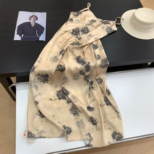 吊带连衣裙子夏季 2025新款 新中式 女装 显瘦海边度假风长裙