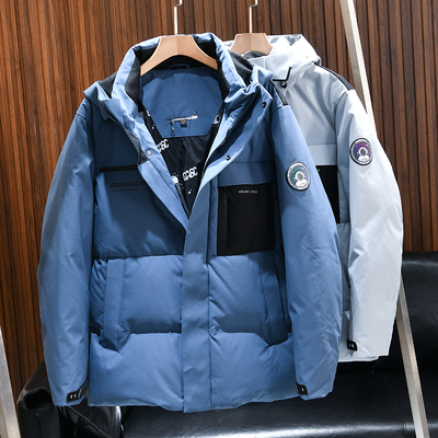 90白鹅绒轻奢户外休闲连帽羽绒服