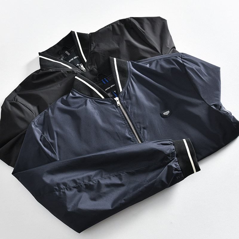 丝滑质感轻薄透气棒球领夹克外套