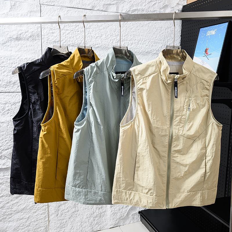 内里网衬设计透气薄款立领马甲