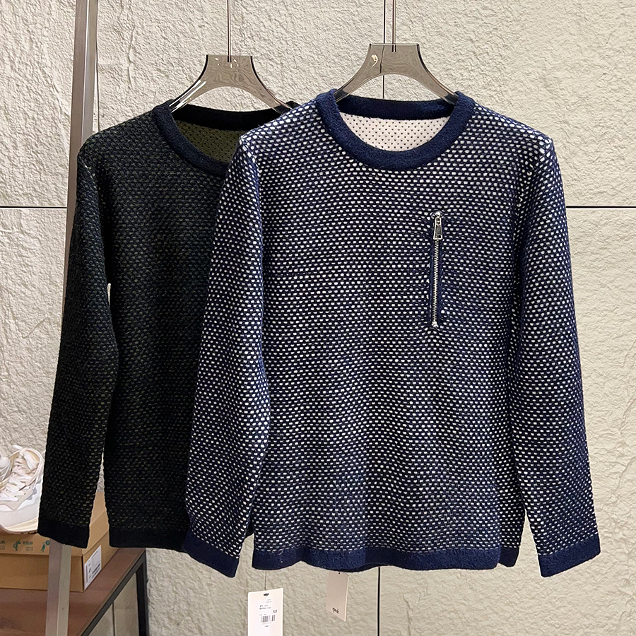 柔软舒适提花圆领针织衫保暖毛衣