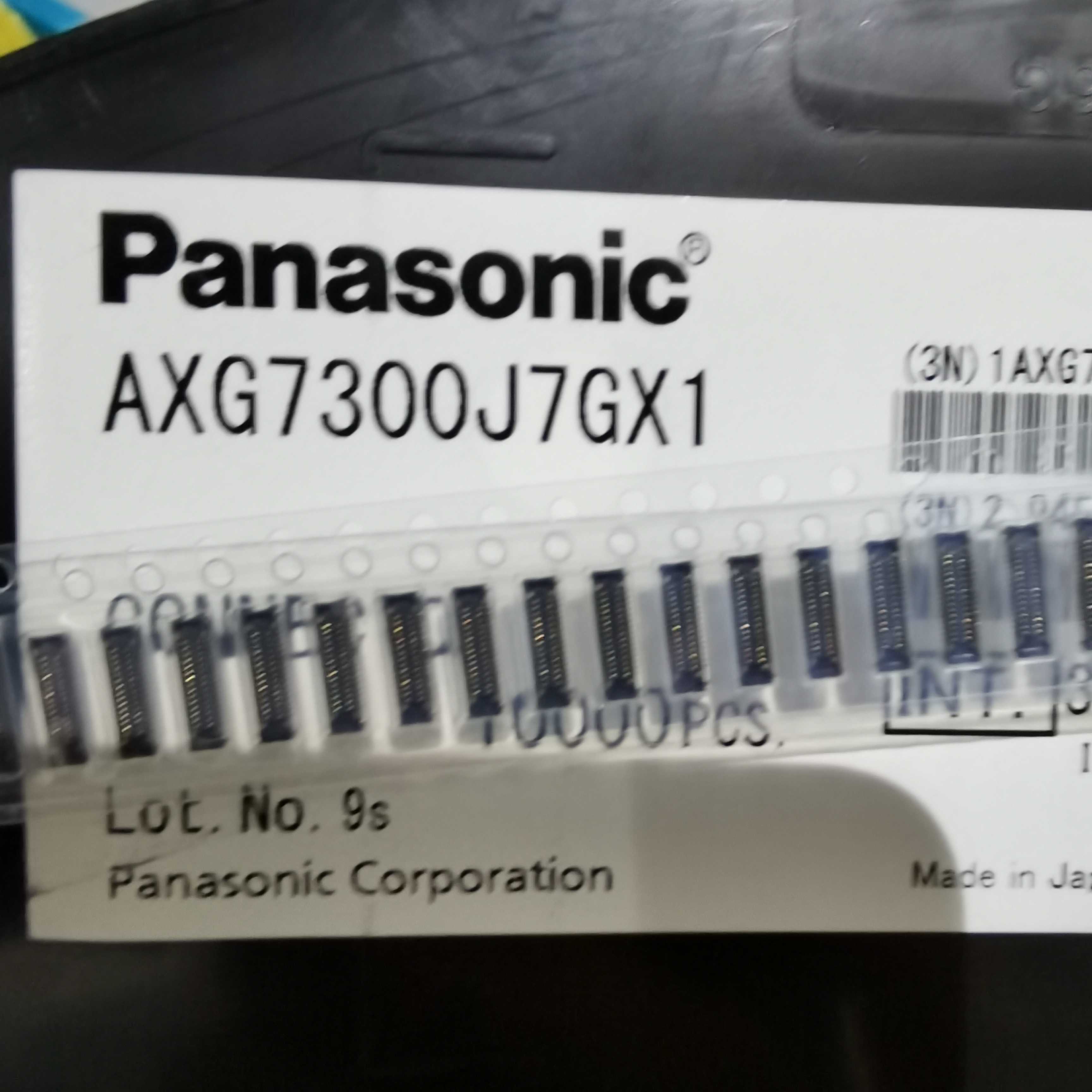 AXG7300J7 AXG7300J7GX1 Panasonic松下大电流连接器40pin 0.35mm