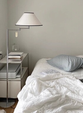 Lifepoem韩国风简约落地灯奶油风网红ins博主同款工作室氛围灯