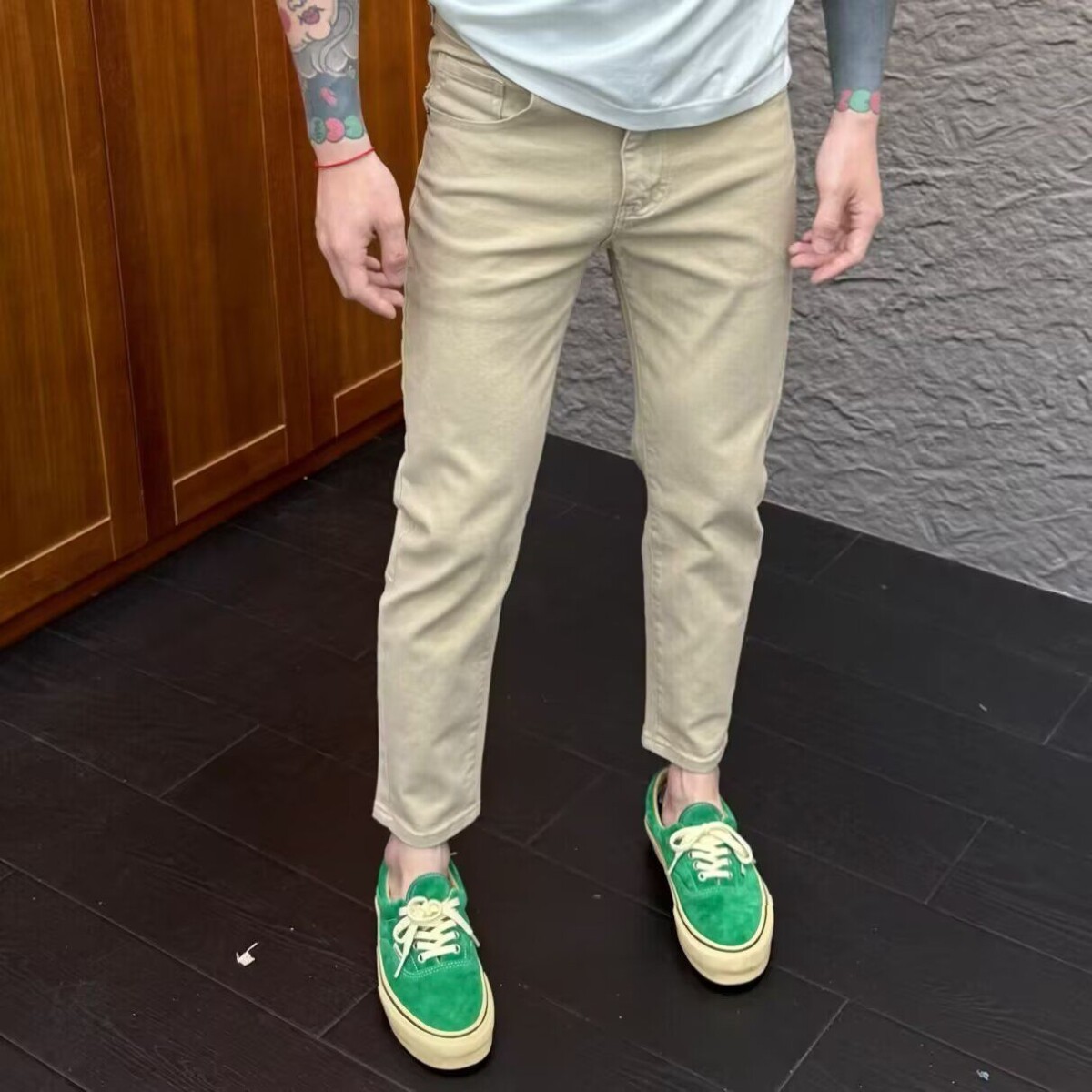 高端卡其色牛仔裤男纯色2025夏季新款韩版简约修身小脚休闲长裤子