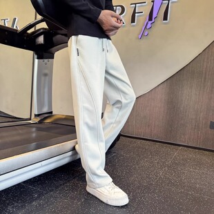 高级感裤子男款秋春运动卫裤潮流直筒宽松弯刀裤2025新款休闲男裤