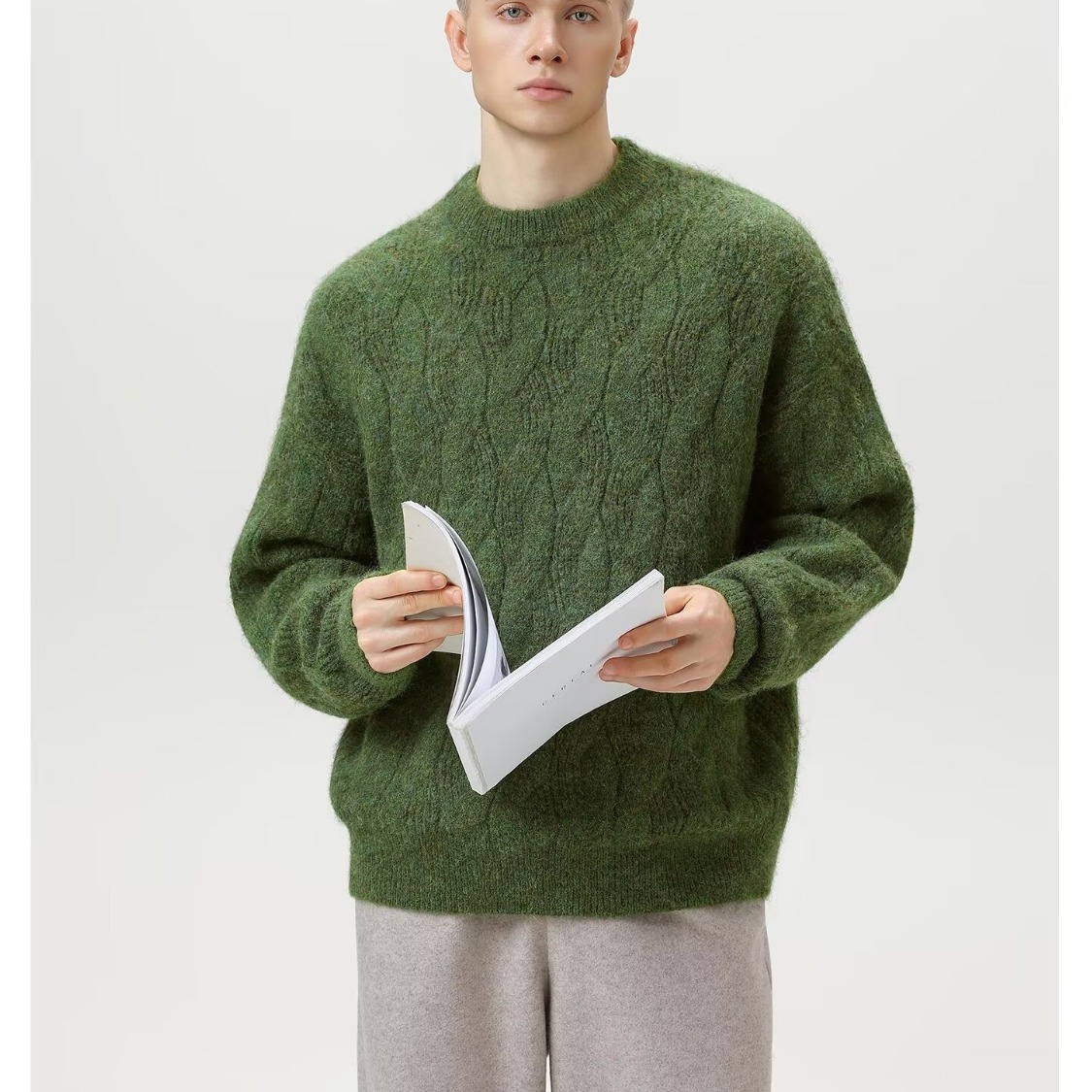 美式复古马海毛绿色毛衣男款秋季韩系慵懒风格穿搭潮牌毛线衣外套