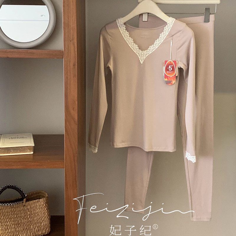 妃子纪蚕丝羊毛蕾丝V领保暖套装