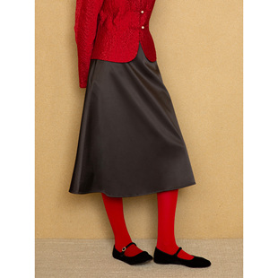 PaleBlueDot蓝点·时髦新中式早春亮黑色缎面大A字简约半裙