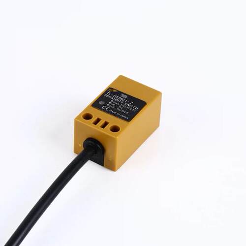 原装正品方型接近开关TL-Q5MC1-Z TL-Q5MB1-Z TL-Q5MC2-Z传感器