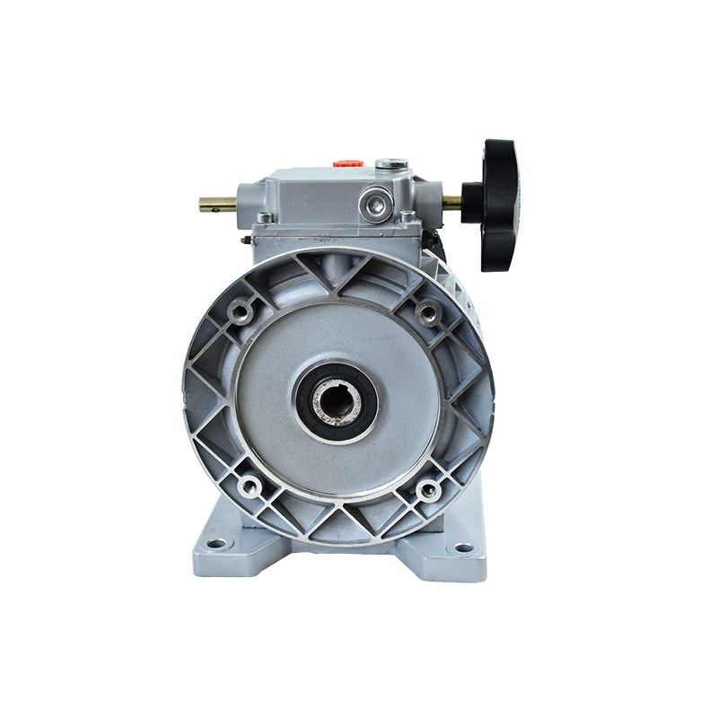 UDL0.75-B5立式行星无级变速机200-1000转/分可调MB07卧式变速器