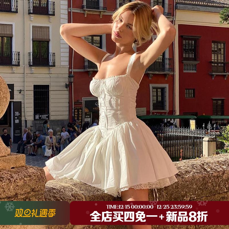 法式少女感胸型束腰吊带连衣裙