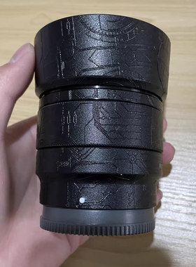 适用于索尼相机镜头贴纸E 50 F1.8 FE50 1.8半全画幅保护贴膜无痕