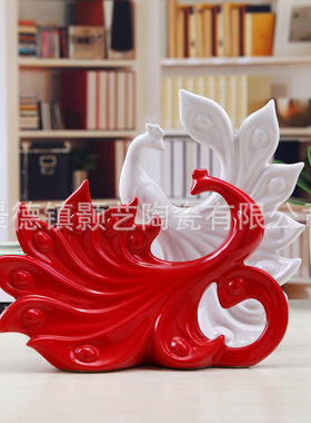供应景德镇陶瓷工艺品 款式新颖家居装饰品摆件红白孔雀摆件