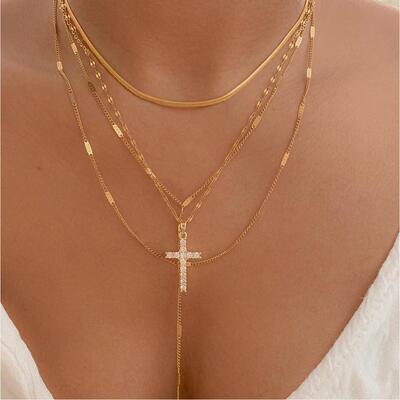 Cross pendant necklace women十字架吊坠锁骨炼叠戴蛇骨炼项炼女