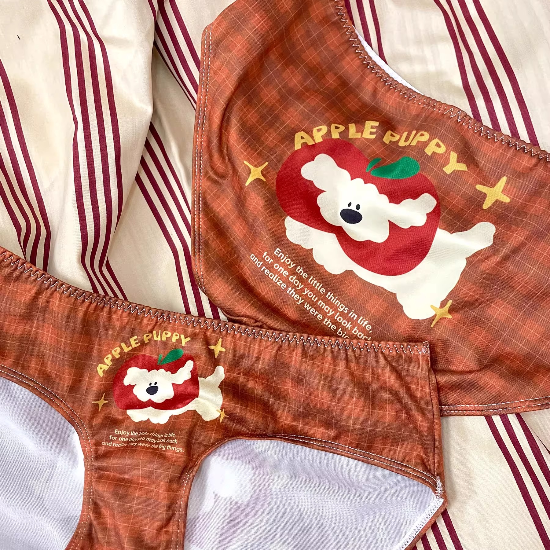 苹果小狗女生内裤少女格子纯棉加长内裆抑菌可爱秋冬包臀三角短裤