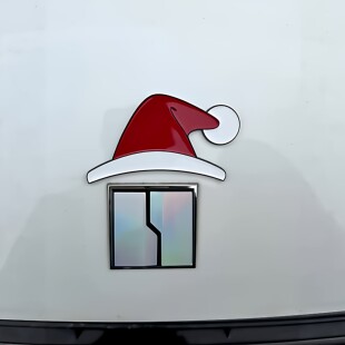 领克车标圣诞帽车贴磁吸汽车车身防水车尾标贴圣诞车载小装饰摆件