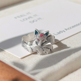 英国TopWhit九尾灵狐戒指女可爱小狐狸戒复古风文艺宫廷风女手饰