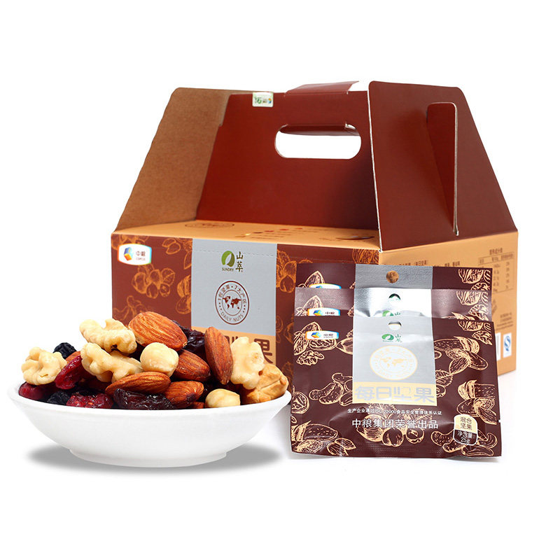 中粮山萃每日坚果750g混合果干干果独立袋装礼盒孕妇零食便携装