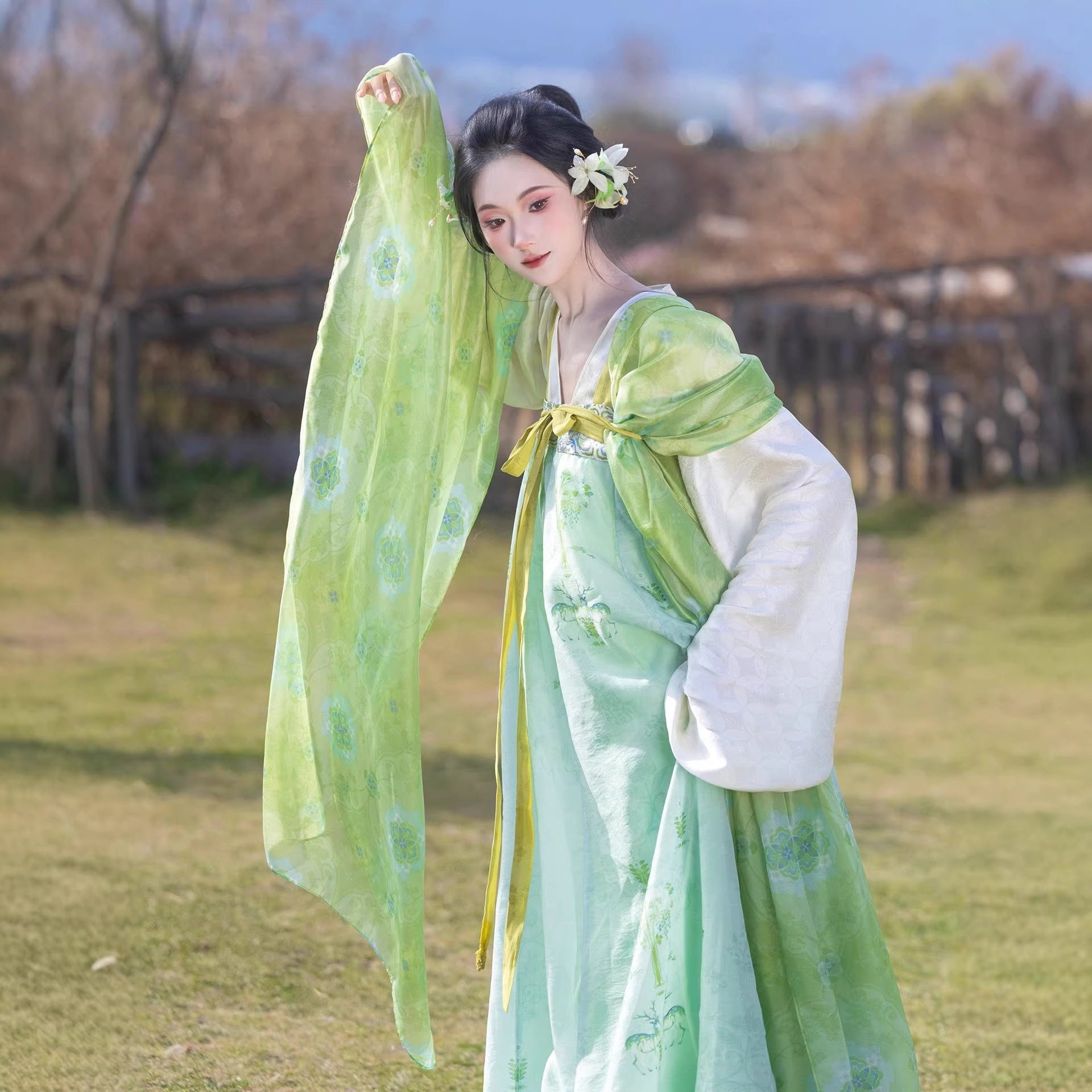 法国chrry koop汉虞葵大唐女儿行玉露团 汉服套装 齐胸裙对襟短衫