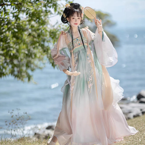 法国gentle motto汉服女2026新款唐制齐胸汉元素刺绣春夏秋季日常