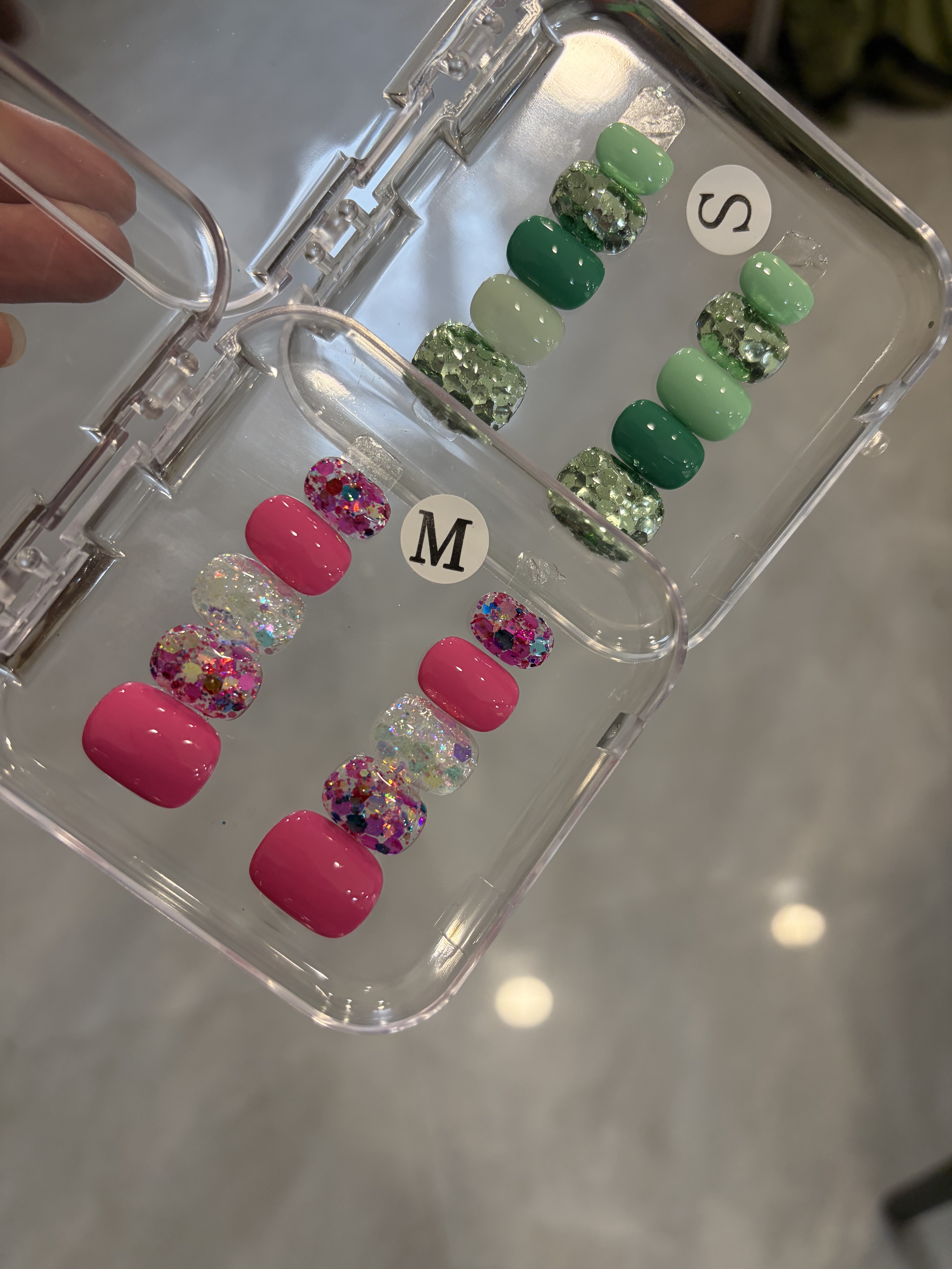 韩女春夏新款大亮片纯色短款蒂芙尼蓝显白芭比粉纯手工穿戴甲短款
