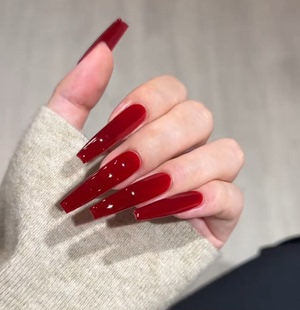 实拍长款 假指甲 显白纯手工穿戴甲烂蕃茄红透色秋冬新年2026新款