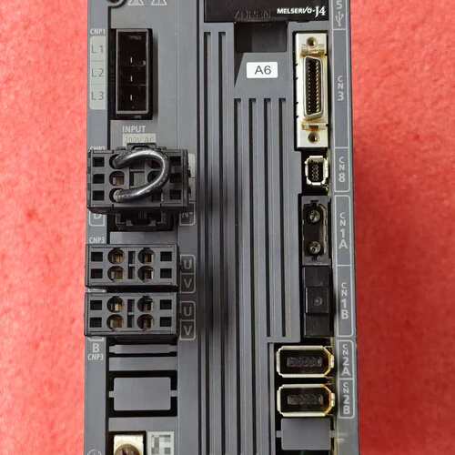 议价伺服驱动器 MR-J4W2-77B–MB011V021，