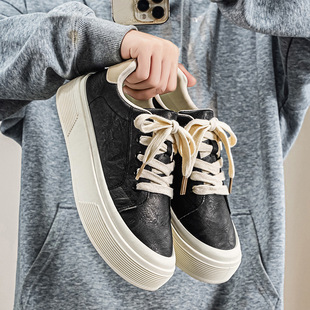 百搭软底皮面防水上班工作潮鞋 男鞋 厚底增高黑色板鞋 春季 2026新款